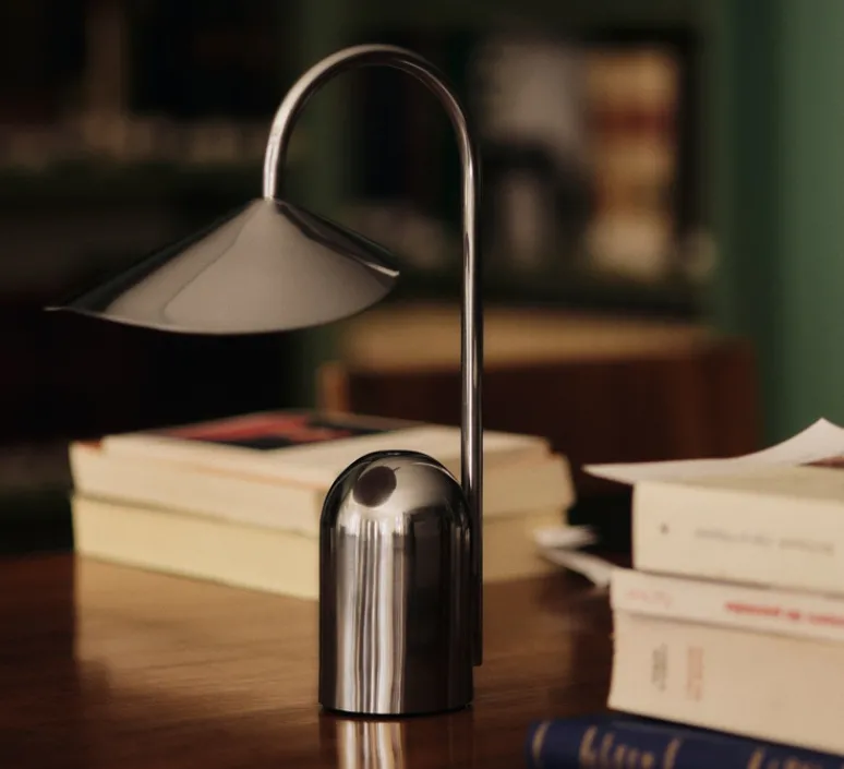 Enfants|Lampe*Ferm Living Lampe, Baladeuse, Arum, , IP44, LED, dim, 2700K, 240 lm, Ø7cm, H30cm- Acier