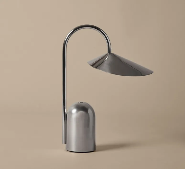 Enfants|Lampe*Ferm Living Lampe, Baladeuse, Arum, , IP44, LED, dim, 2700K, 240 lm, Ø7cm, H30cm- Acier