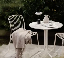 Lampe*Nuura Lampe, Baladeuse, Blossi Portable Mini, , IP65, LED, dim, 2700K, 230 lm, Ø14cm, H26,2cm - noir, opal