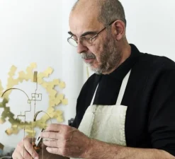 Lampe, baladeuse, Cordeless, BOUCLE, noir et laiton, L8cm, H47cm - DCW éditions Paris