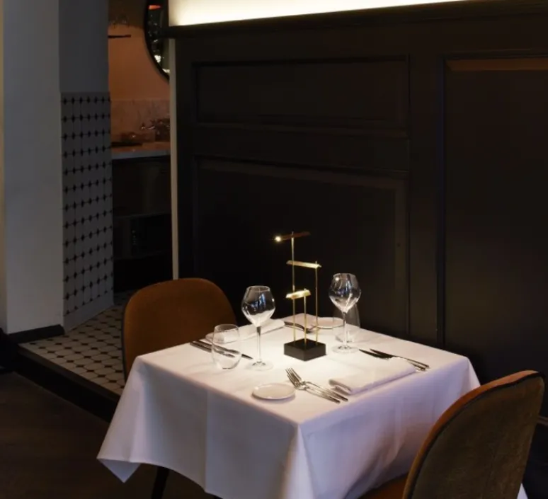 Lampe*DCW éditions Paris Lampe, baladeuse, Cordeless, KNOKKE, LED, 2700k, , L8cm, H35cm - noir et laiton