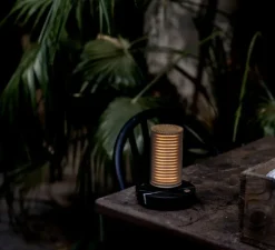 Lampe*DCW éditions Paris Lampe, Baladeuse, Frechin à table, , LED, dim, 2200K, 100 lm, Ø13cm, H16,6cm - marbre noir, finition or