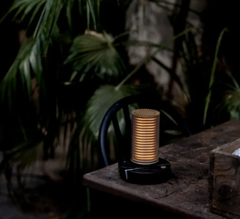 Lampe*DCW éditions Paris Lampe, Baladeuse, Frechin à table, , LED, dim, 2200K, 100 lm, Ø13cm, H16,6cm - marbre noir, finition or