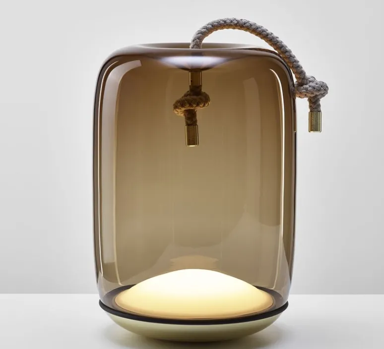 Lampe*Brokis Lampe, Baladeuse, Knot Battery small, verre transparent, IP44, LED, 2700K, 580 lm, Ø18cm, H29cm - verre fumé
