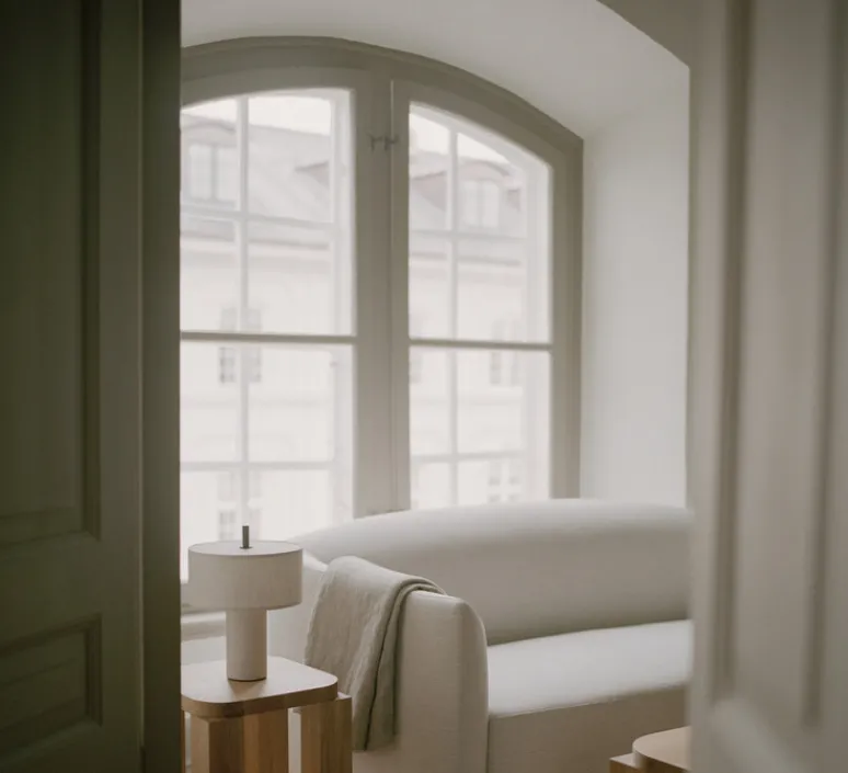 Lampe*New Works Lampe, Baladeuse, Margin, , LED, dim, 2500-2700-3000K, 220 lm, Ø23cm, H31cm - beige