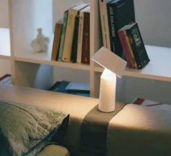 Lampe|Enfants*Marset Lampe, baladeuse, sans fil, Bicoca, LED, dimmable, , H22,5cm - blanc cassé