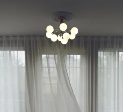 Plafonnier & Spot*Nuura Plafonnier, Apiales 9, , Ø59,5cm, H39,9cm - laiton brossé, verre opalin