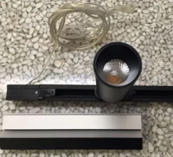 Plafonnier & Spot*DARK Plafonnier, Ninza C, , LED, 2700K,660 lm , L120cm, H3,5cm - noir