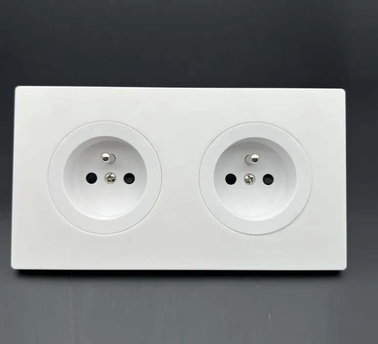 Prise*Fontini Prise, DOM, Double horizontal, Blanc glossy, Prise-PC x2, L15,7cm, H8,6cm -