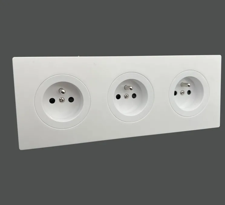 Prise, DOM, Triple horizontal, Blanc glossy, Prise-PC x3, L22,8cm, H8,6cm - Fontini