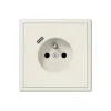 Prise, LS 990, Simple, Ivoire, Prise-2P+T x1, Prise-USB C x1, L8,1cm, H8,1cm - Jung