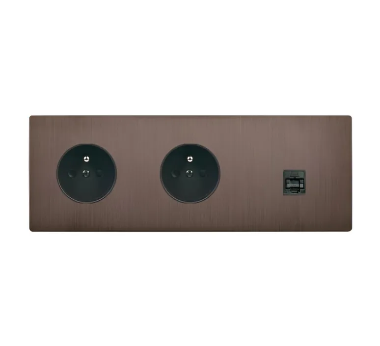 Prise*Modelec Prise, M, Triple horizontal, Canon de fusil, Prise-2P+T, x2, Prise-RJ45 x1, L22,2cm, H8cm -