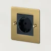 Prise Schuko, Buster, Simple, Laiton, Prise-PC x1, L9cm, H9cm - Buster & Punch