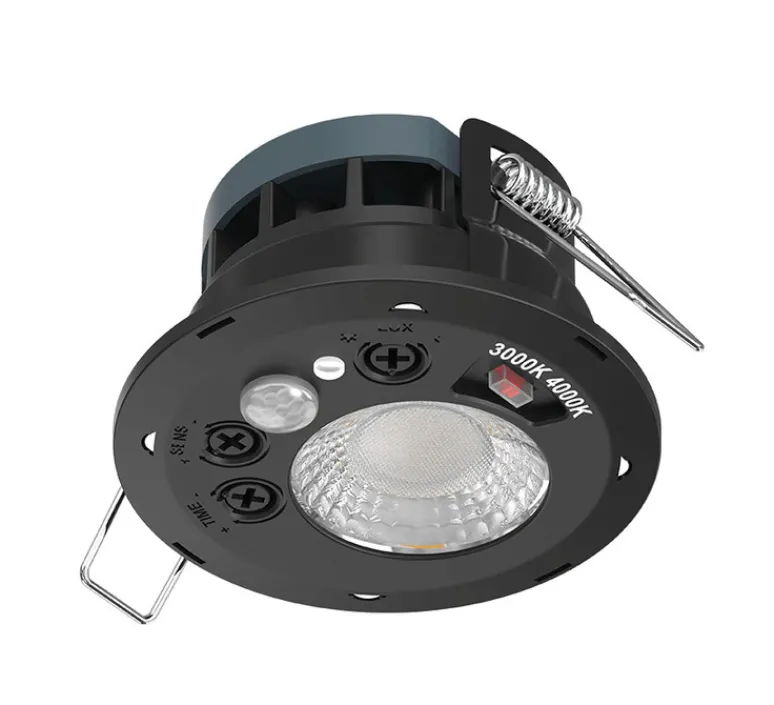 Plafonnier & Spot*Solum Spot détecteur, Draco pro, , IP65, LED, 3000K ou 4000k, 655-710lm, Ø6,75cm, H5,26cm - Blanc