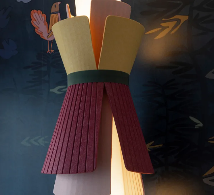 Suspension accoustique, Rhapsodie, Jaune soleil, Rouge grenat, Brume rose, Ø64cm, H131cm - DesignHeure