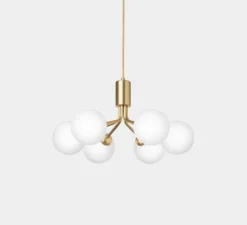 Suspension, Apiales 6, laiton, verre opalin, L50cm, H26,3cm - Nuura