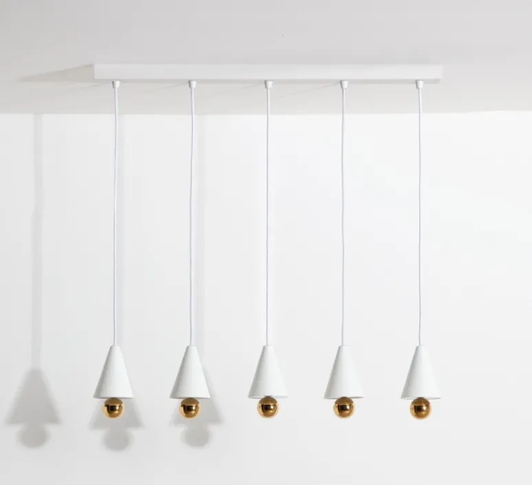 Suspension*Petite Friture Suspension, Cherry, 5 pendants, , LED, dim, 3000K, 5*1040 lm, L90cm, H5cm - blanc