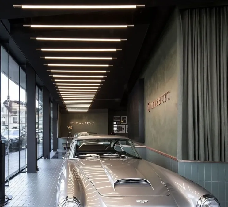 Suspension, Darf ceiling suspended 1.2 phase-cut dim, noir et blanc, LED, 3000K, 2939lm, Ø3,3cm, H162,6cm - Wever & Ducré