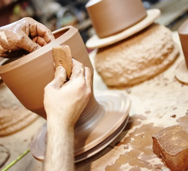 Suspension*Pott Suspension, Flame Tall, , IP44, LED, dim, 2700K, 800 lm, Ø14cm, H23cm - terra mat, câble blanc