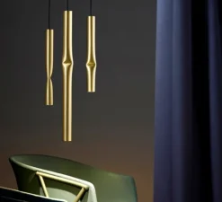 Suspension*Estiluz Suspension, Flow, A-3734, , rosace noire, LED, 2700k, 565 lm, Ø3,5cm, H32cm - or satiné