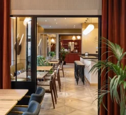 Suspension*Karman Suspension, Ginger sphère, , Ø27cm, H26cm - jaune pâle