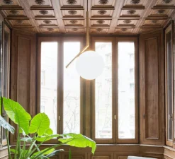 Suspension, IC Lights S2, opalin et laiton brossé, Ø30cm, H70,2cm - Flos