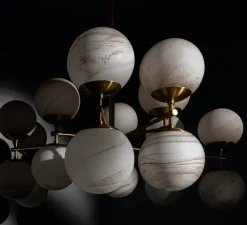 Suspension*Schwung Suspension, Lustre, Zodiac, , L131,4cm, H62,4cm - Laiton laqué bruni, marbre