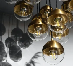 Suspension, Molecule Cluster 19, Laiton laqué bruni, verre transparent, Ø63cm, H59,8cm - Schwung