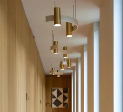 Suspension, Nastro 563.13, beige, laiton brossé, IP40, LED, dim, 2700K, 2600 lm, L66cm, H23cm - Tooy