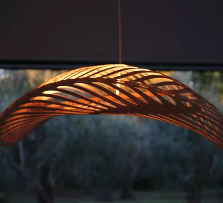 Suspension, Navicula Medium, naturel, LED, dim, 2700K, L195cm, H38cm - David Trubridge