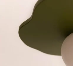 Suspension, Nenuphar petit, peinture laquée vert foncé, Ø35cm, H1,5cm - Little Anana