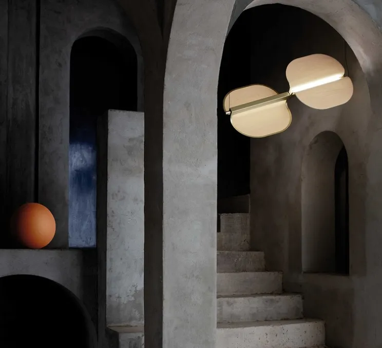 Suspension, Omma 2 leaves, blanc naturel, structure or, LED, dim, 3000K, 1680 lm, L106cm, H9cm - LZF