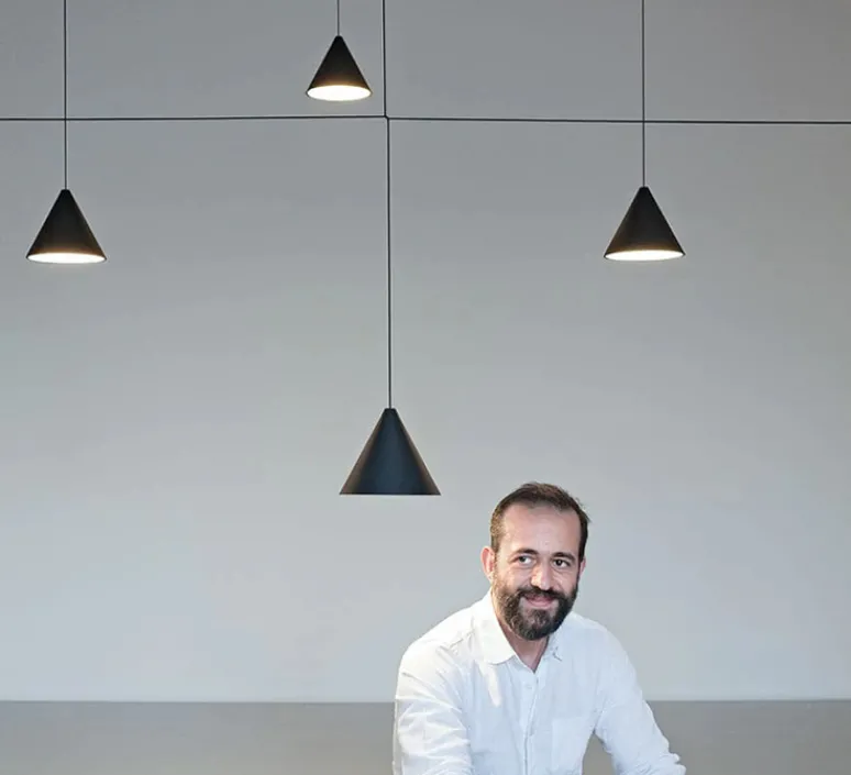 Suspension*Flos Suspension, String Light (cone, 12m, alimentation sol), , LED, 2700K, 1033lm, Ø19cm, H16cm - noir