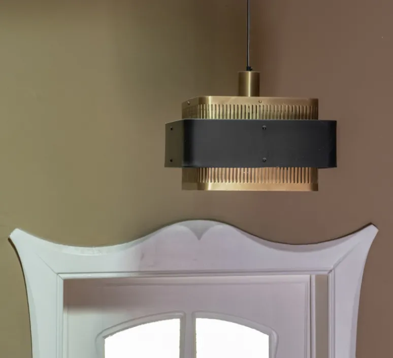 Suspension*Gong Suspension, Tarya Carré , , Ø40cm, H24cm - laiton, noir