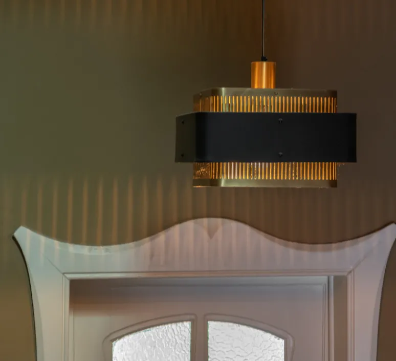 Suspension*Gong Suspension, Tarya Carré , , Ø40cm, H24cm - laiton, noir