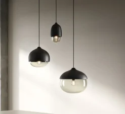 Suspension*Mater Suspension, Terho S, bois, tilleul, fumé, noir, Ø13,5cm, H21,5cm - bois, tilleul, opalin, noir