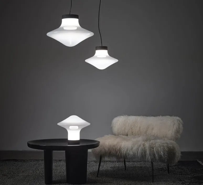 Suspension*Brokis Suspension, Trottola L, , LED, dim, 2700K, 1260 lm, Ø47,5cm, H31cm - verre blanc, structure noire