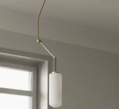 Suspension*Frama Suspension, Ventus, 1, LED, 2700K, 200 lm, , Ø19cm, H132cm - laiton, verre opalin